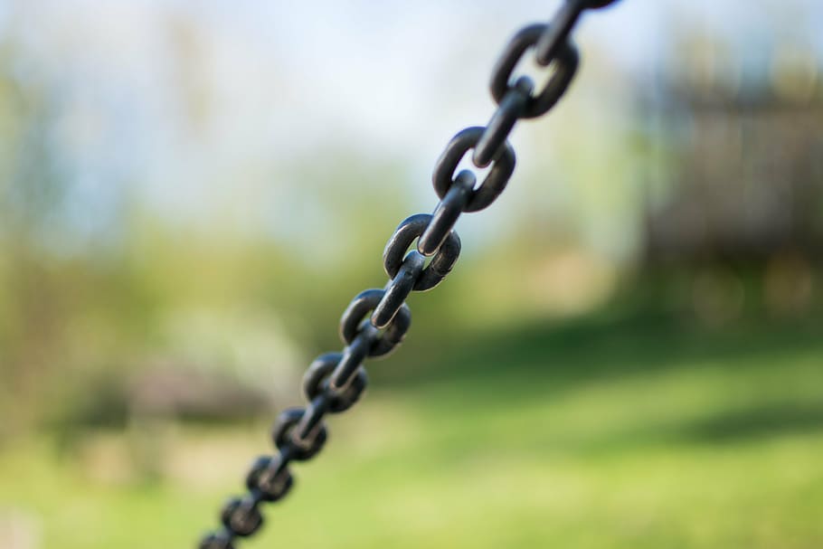 shallow focus photography of black metal chain, closeup, gray, HD wallpaper