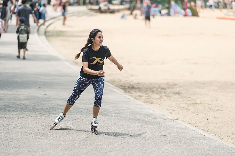 beach, skating, along, activity, lifestyles, real people, full length HD wallpaper