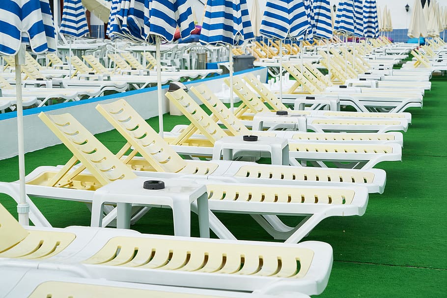 sunbeds, pool, yellow, blue, rich, relax, luxury, hotel, holiday HD wallpaper