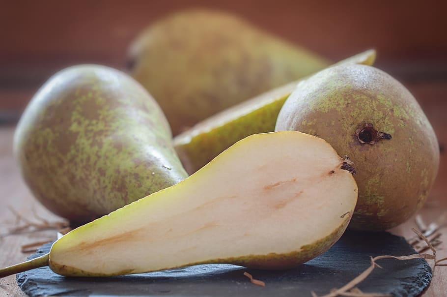 pears, fruit, ripe, harvest, vitamins, food, green, healthy HD wallpaper