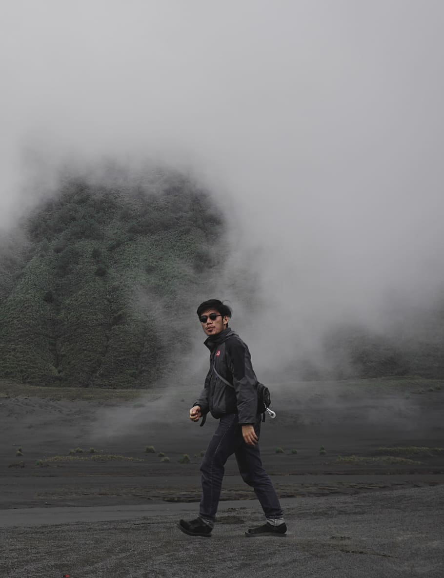 bromo, indonesian, east java, one person, full length, fog HD wallpaper