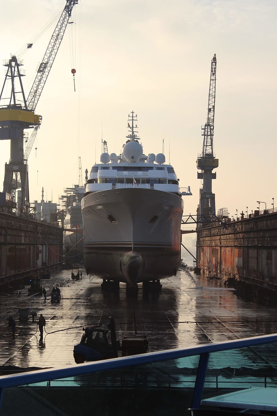 ship, shipyard, hamburg, dock, dry dock, back light, draught HD wallpaper