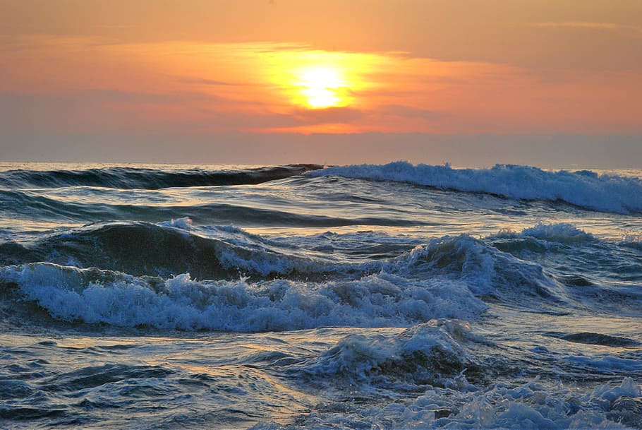 Ocean Water during Yellow Sunset, beach, clouds, dawn, dusk, evening HD wallpaper