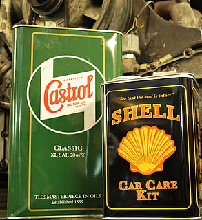 Shell car care kit can and Castrol oil cans, engine block, engine oil HD wallpaper