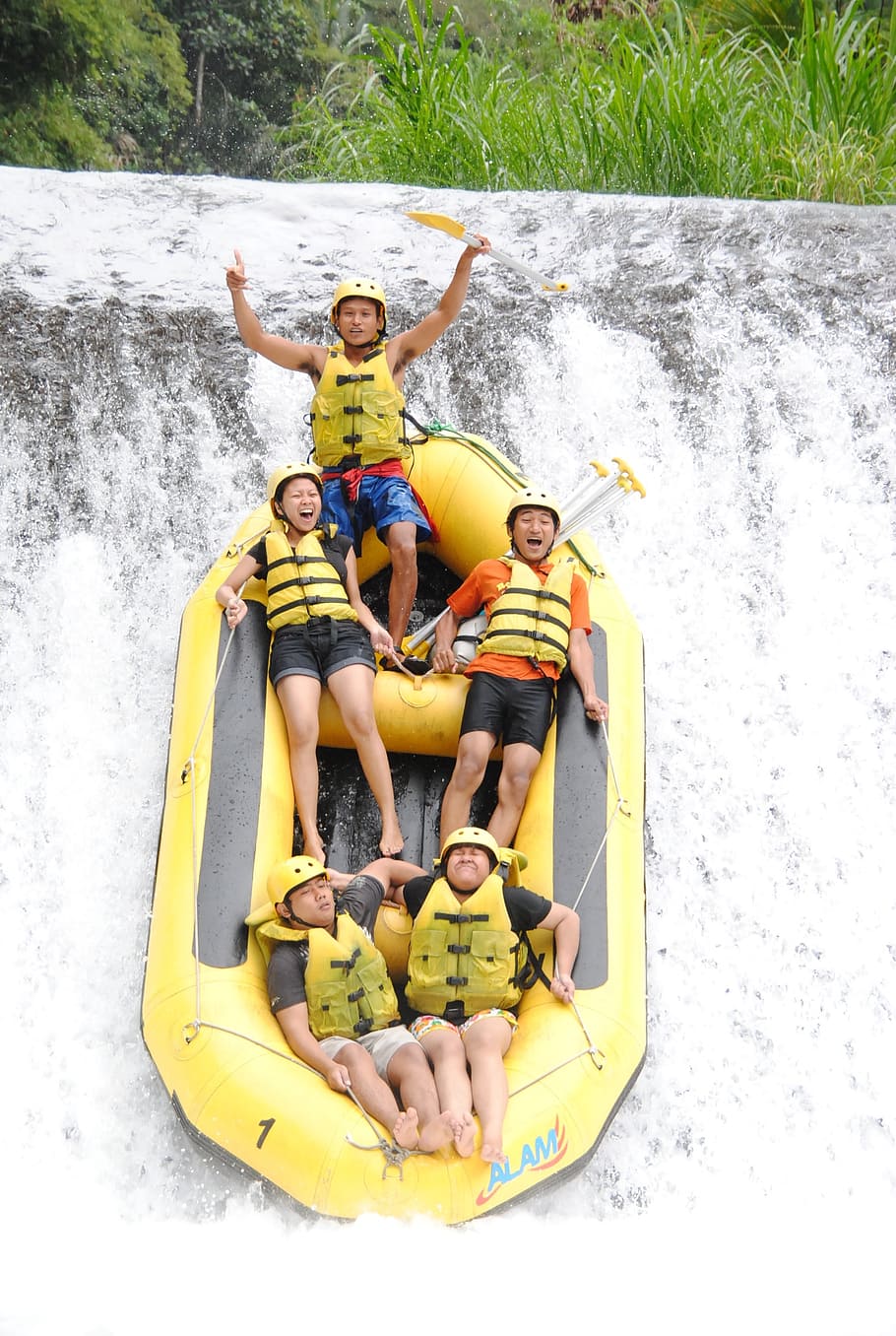 rafting, river, adventure, group of people, men, happiness HD wallpaper