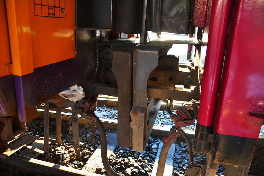 train, coupling, bumpers, outdoors, platform, rails, transport HD wallpaper
