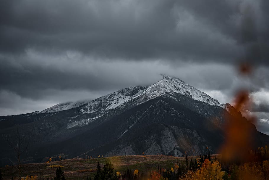 gray and white mounting under gray clouds, mountain under cloudy sky HD wallpaper
