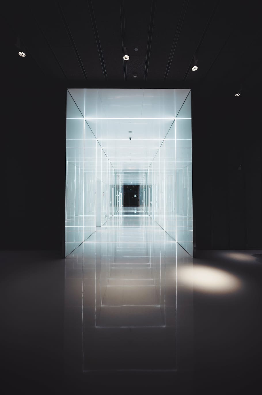 empty hallway inside building, architecture, structure, establishment HD wallpaper