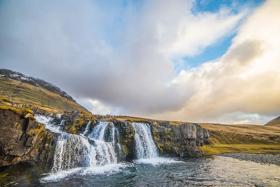 waterfalls under blue clouds during daytime, waterfalls under white clouds during daytime HD wallpaper