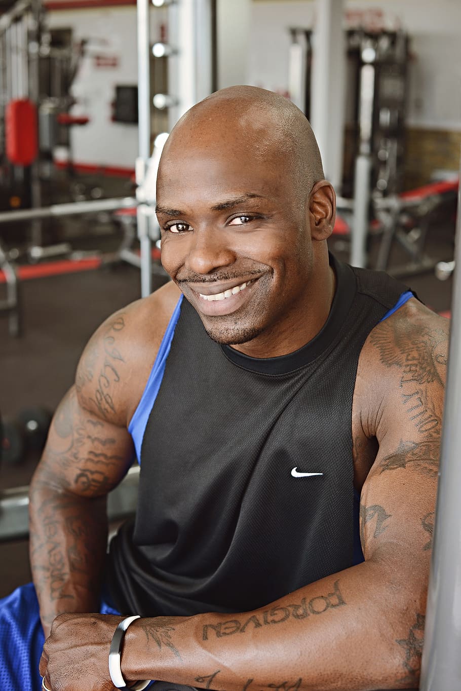 man wearing black Nike sleeveless top, fitness, guy, exercise, HD wallpaper