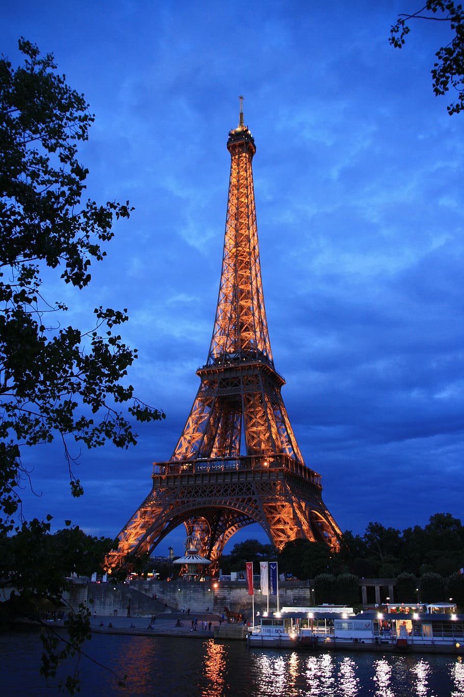 Eiffel Tower, Paris, Building, france, lighting, landmark, travel destinations HD wallpaper