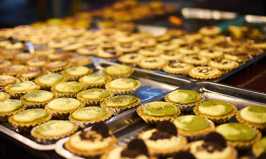 tarts placed in trays close-up photo, sweet, cake, patisserie, HD wallpaper
