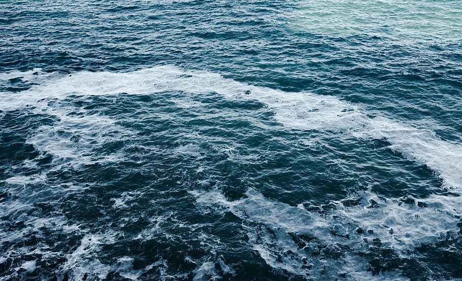 sea during daytime, bird's eye view of calm body of water, photo HD wallpaper
