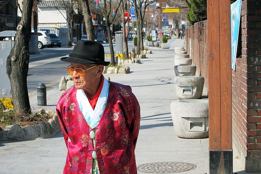 korea, street, morning, seoul, old man, hat, red, walking, stroll