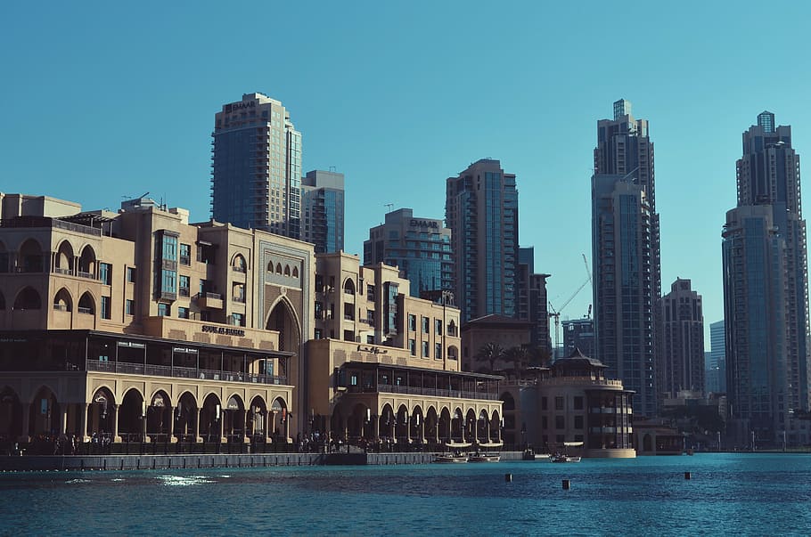 buildings near body of water, structure, sky, infrastructure HD wallpaper