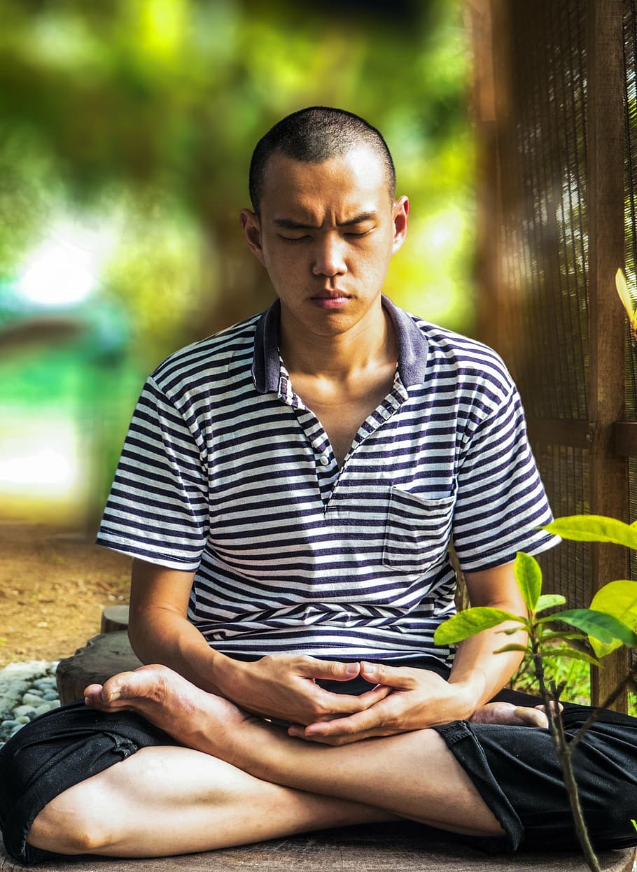 man meditating beside tree, meditate, stress, tension, meditation, HD wallpaper