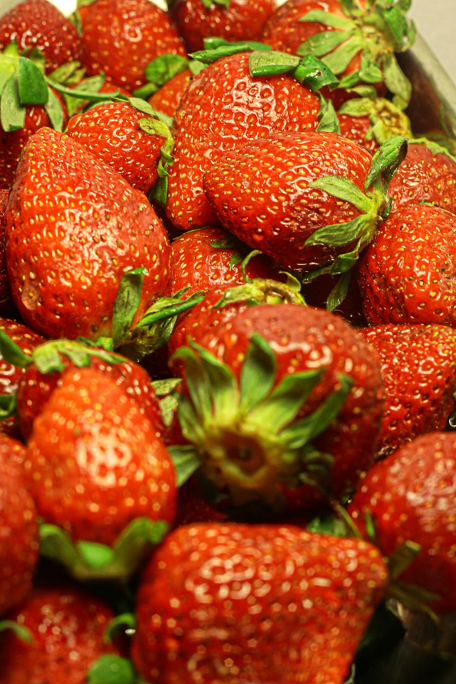 strawberry, fruit, red, macro, beautiful, healthy, nature, vivid color HD wallpaper