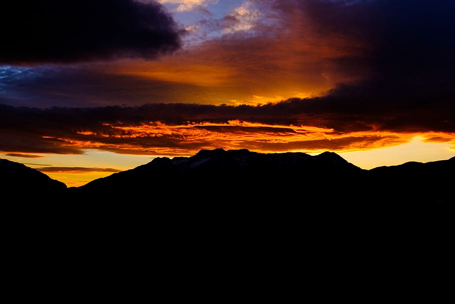 silhouette of mountains during golden hour, silhouette of mountain during sunset photography HD wallpaper