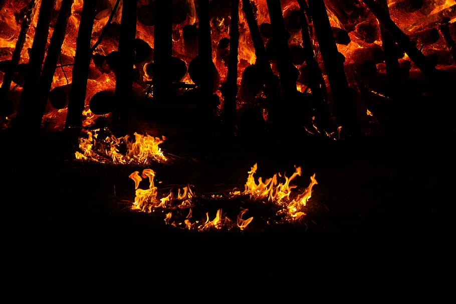 Hd Wallpaper Fire Circle Symbolism Hot Fire Circle Burn Embers Glow Wallpaper Flare
