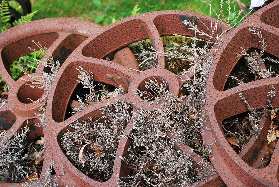 iron, old, wheel, rusty, industrial, material, no people, day HD wallpaper