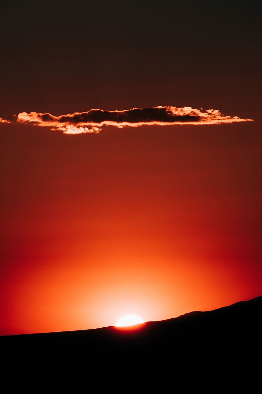 silhouette photography of cloud during sunset, golden time photography HD wallpaper