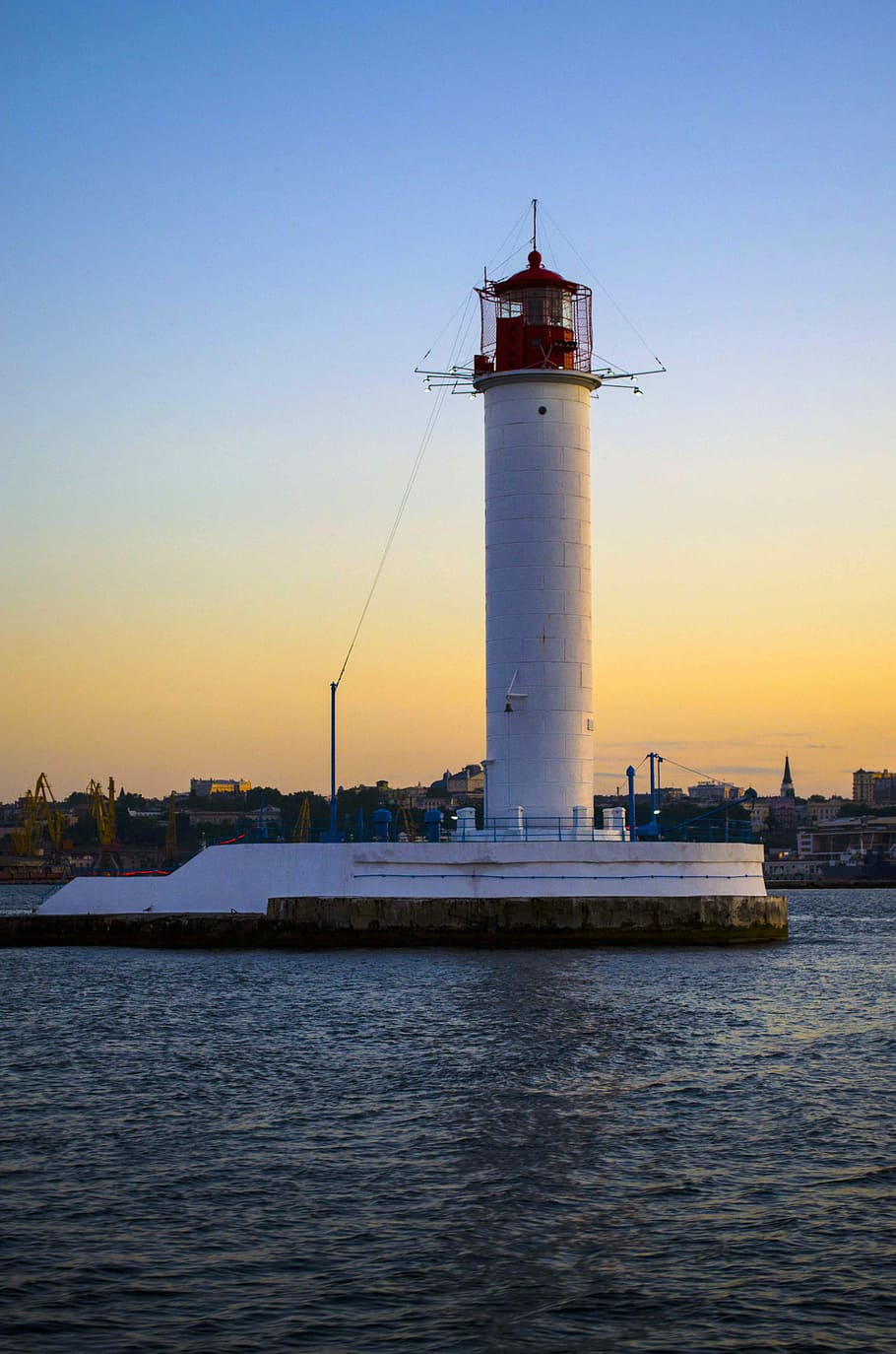 Vorontsov Lighthouse, Lighthouse, Bay, sunset, evening, sea HD wallpaper