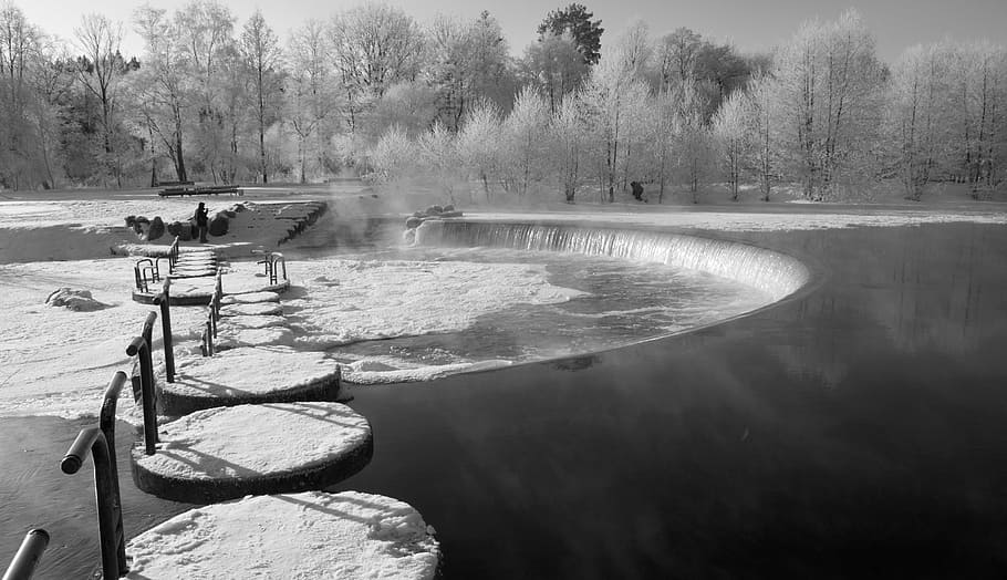 frost, nature, bw, winter, belarus, river, snow, tree, water HD wallpaper