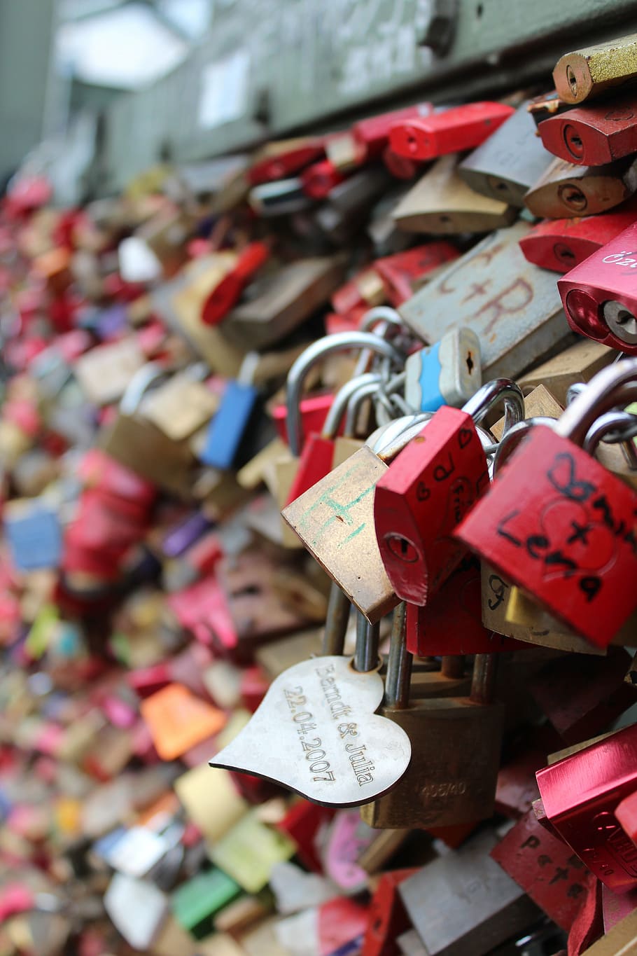 love locks, padlocks, cologne, security, protection, abundance HD wallpaper