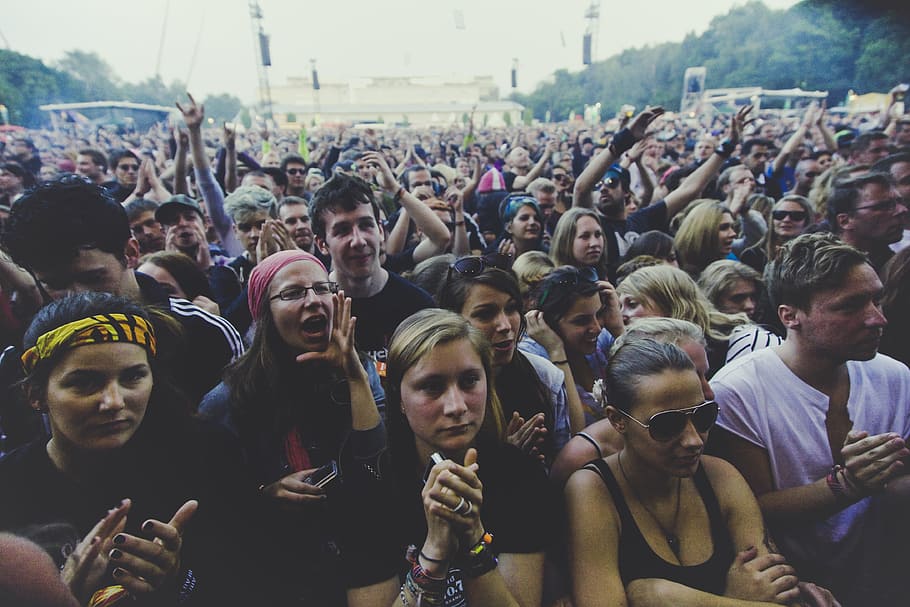 people, crowd, fans, group, audience, outdoor, rally, real people HD wallpaper