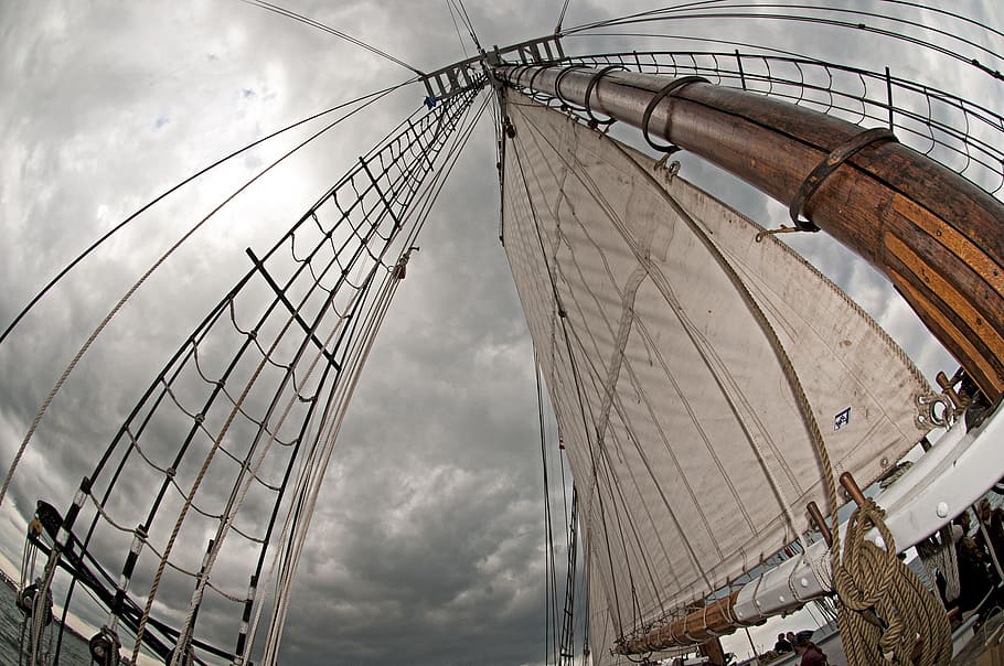 sailing, boat, sky, sea, water, summer, sailboat, vessel, wind HD wallpaper