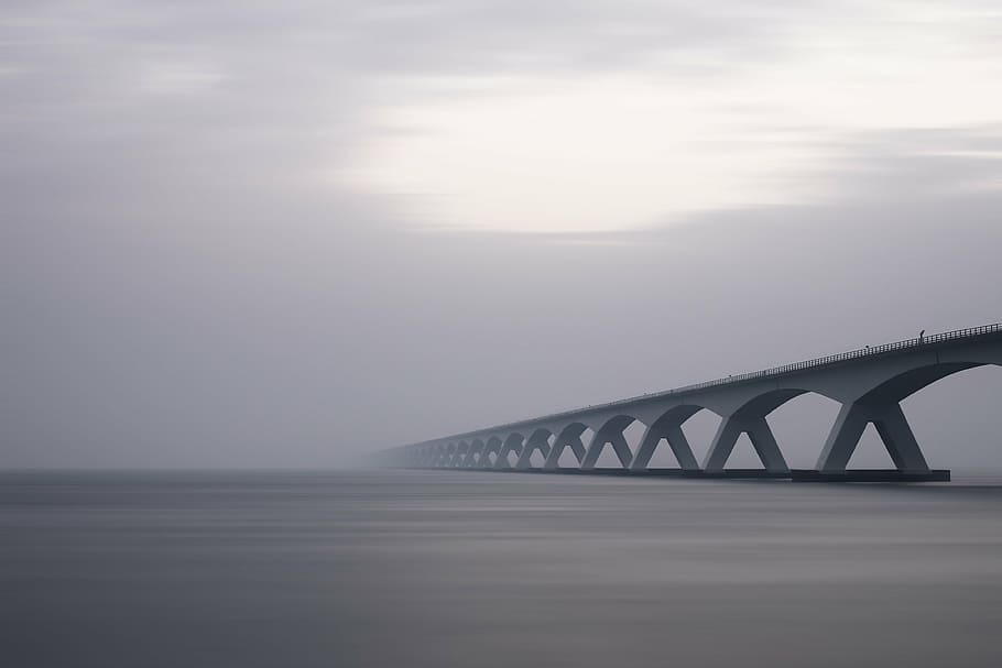 gray bridge on body of water, arches, dawn, engineering, fog, HD wallpaper
