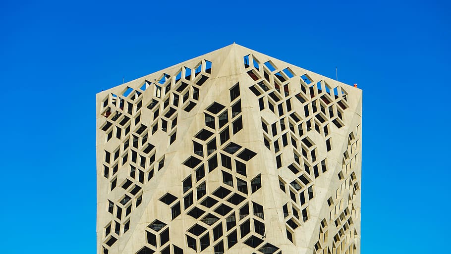 beige tower under blue sky, architecture, building, infrastructure HD wallpaper
