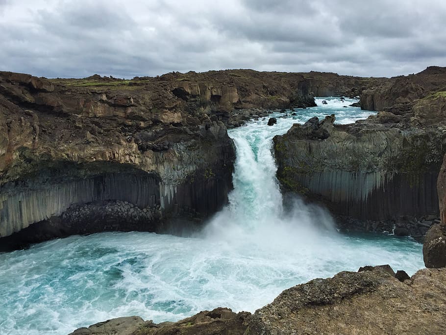 top view of water falls, aldeyjarfoss, iceland, cascade, roche HD wallpaper