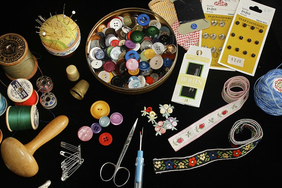 assorted-color of sewing material lot, buttons, thread, needlework, HD wallpaper