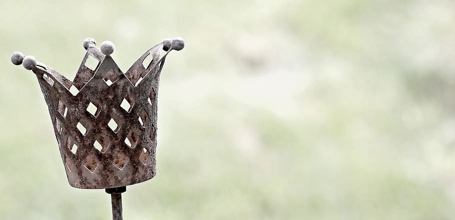 gray metal hand tool, crown, rusty, iron, old, stainless, rusted HD wallpaper