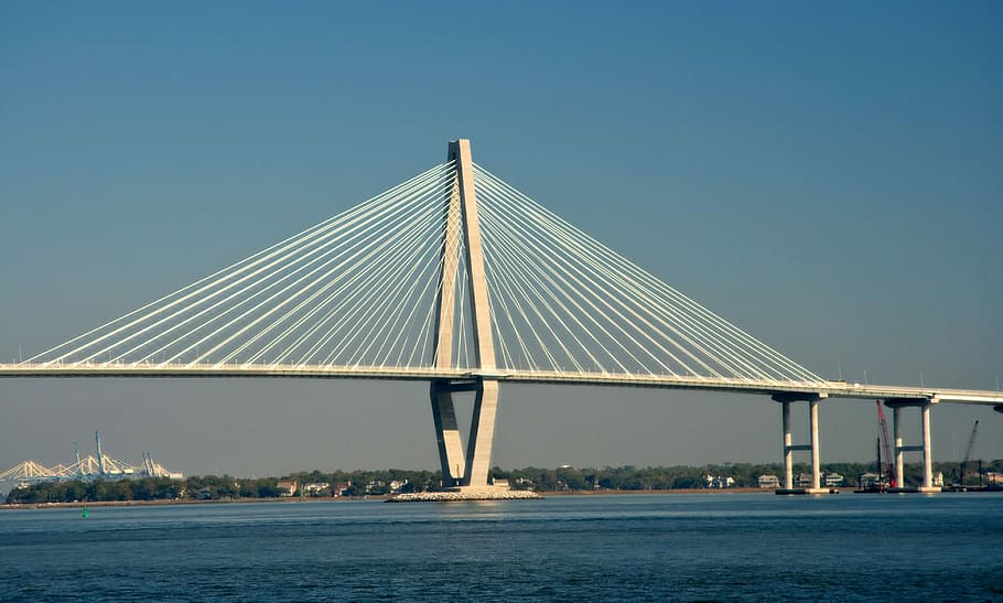 Bridge across the bay in Charleston, South Carolina, architecture HD wallpaper