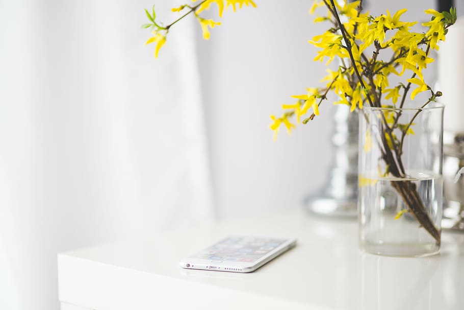 white smartphone on white table, iphone, iphone 6, iphone 6 plus, HD wallpaper