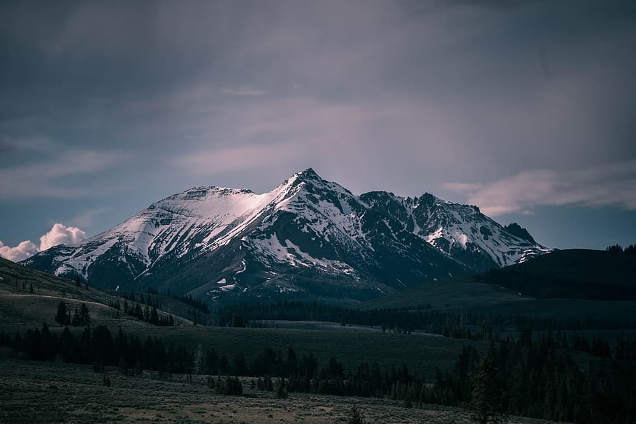 landscape photography of snow-covered mountains, snowy mountain during daytime HD wallpaper