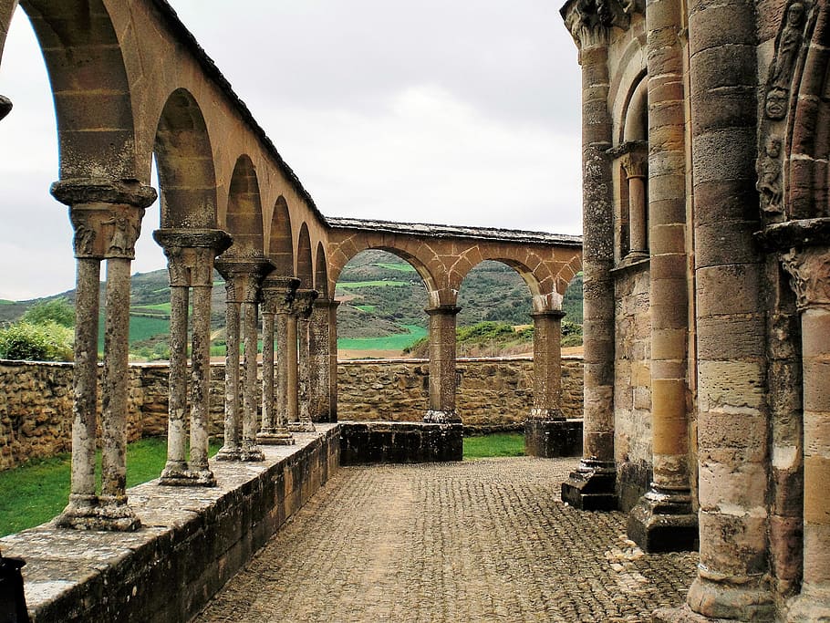 Ruin, Monastery, Pillars, Vista, arch, bridge - man made structure HD wallpaper