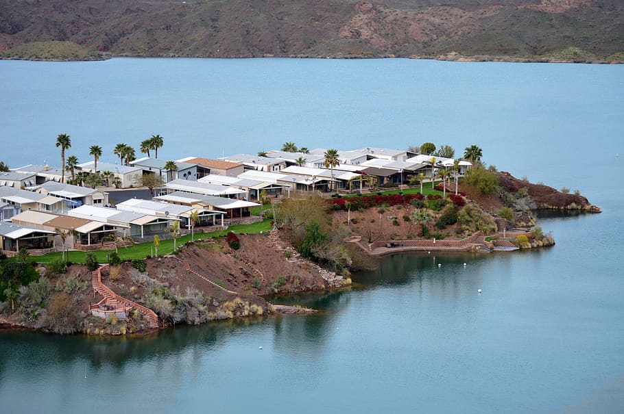 houses in island at daytime, vacation, homes, colorado river