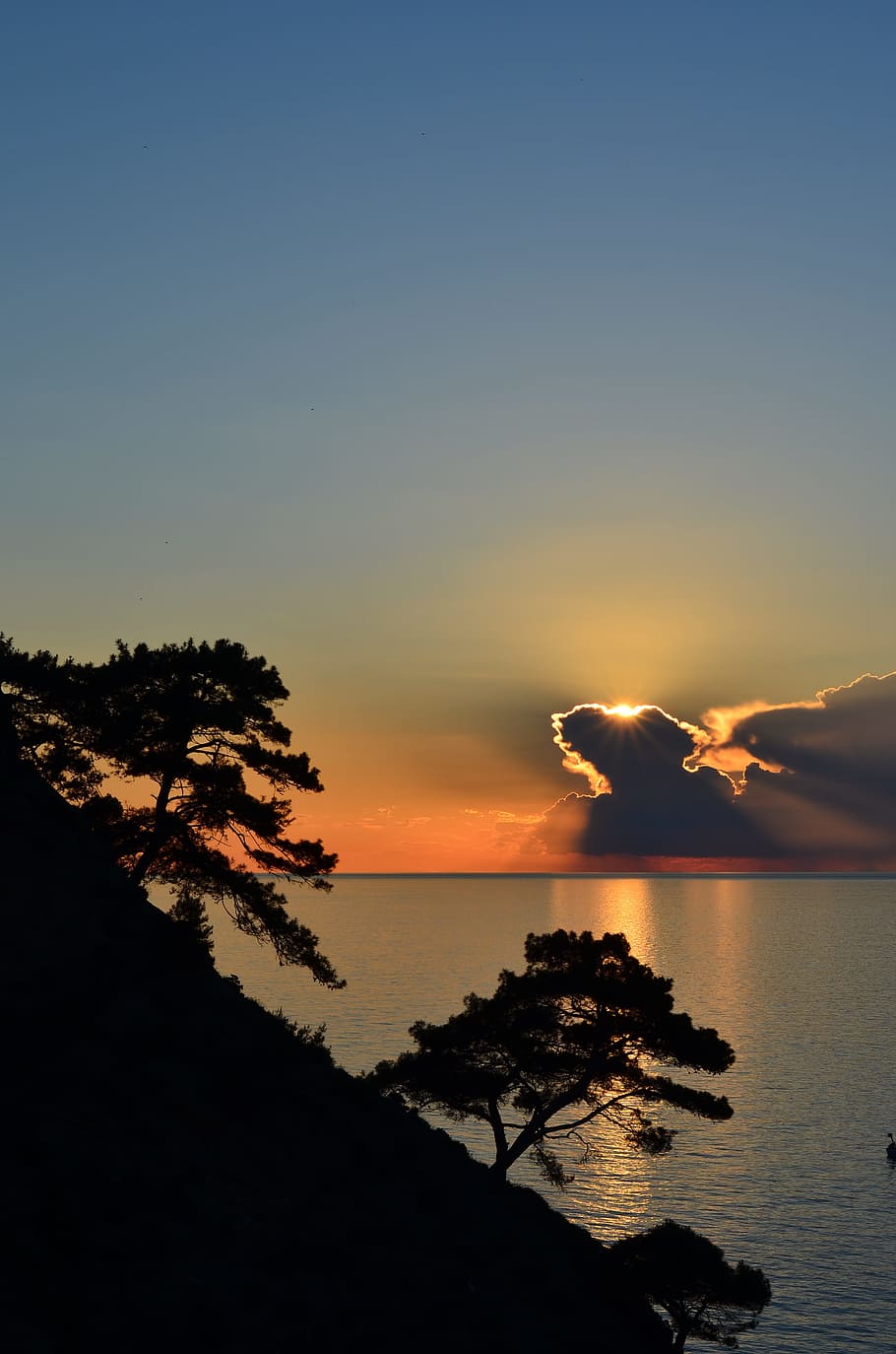 sea, dawn, nature, sky, backlit, clouds, dusk, environment, ocean HD wallpaper