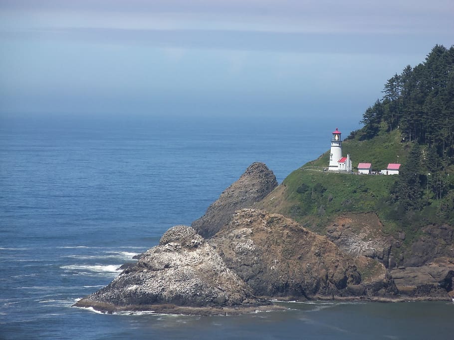 lighthouse, oregon, coast, landscape, water, sea, sky, horizon HD wallpaper