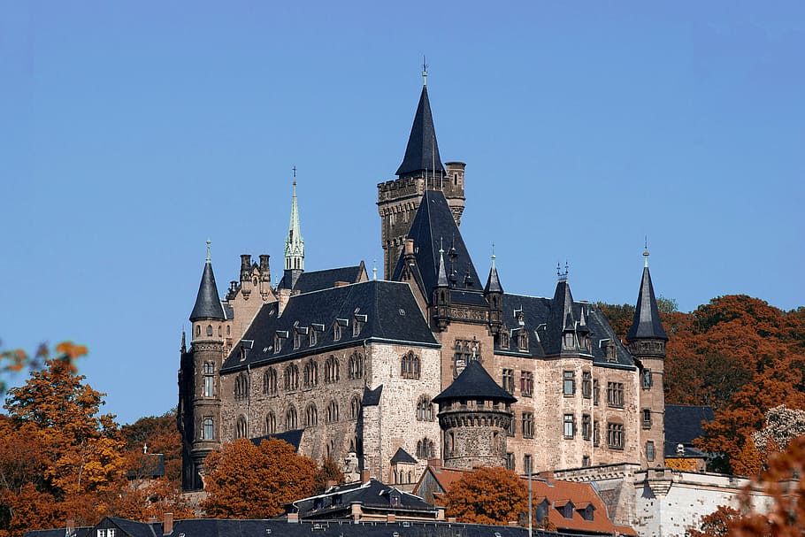 blue and beige concrete building during daytime, tower, castle, HD wallpaper