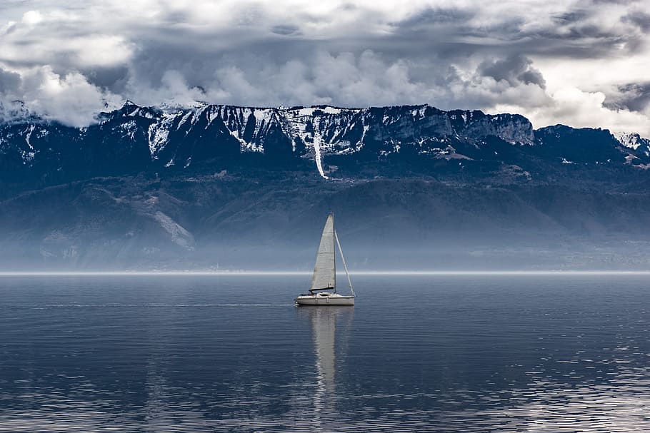 sea, landscape, water, clouds, boat, cloudy, fog, foggy, island HD wallpaper
