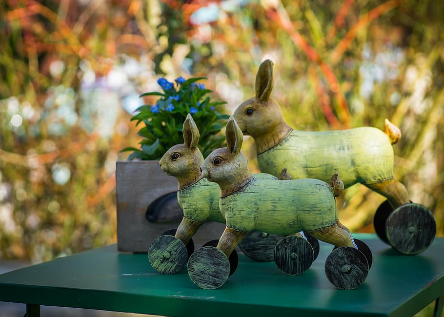 three rabbit figurines, easter, wood, spring, easter bunny HD wallpaper