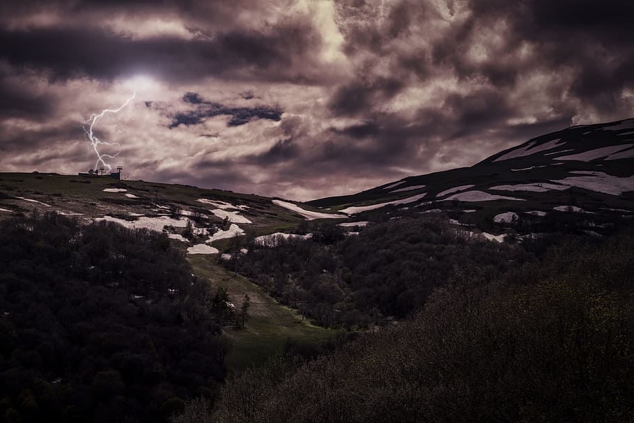 mountain under cloudy sky, lightning, evening, nature, storm HD wallpaper