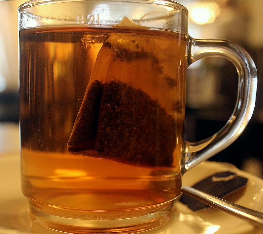 clear glass mug filled with tea, tee, teacup, black tea, drink HD wallpaper