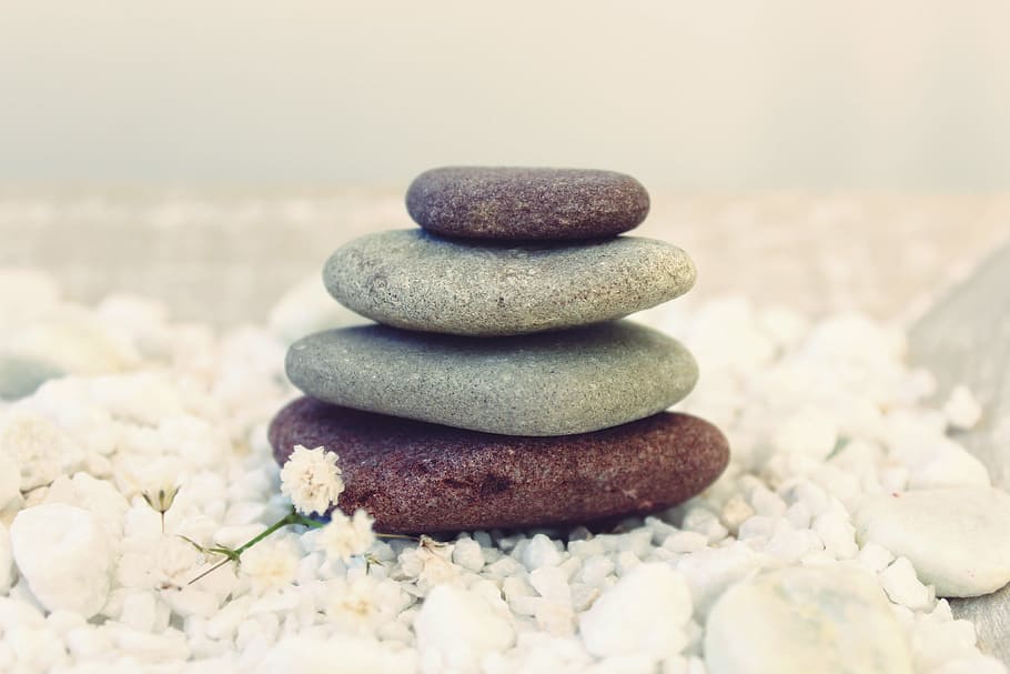 four stones cairn, meditation, balance, relaxation, gartendeko, HD wallpaper