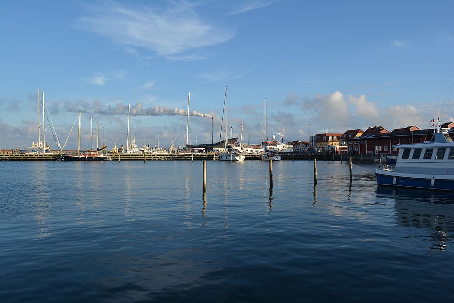 Thyborøn, Port, Danmark, water, sky, waterfront, nautical vessel, HD wallpaper