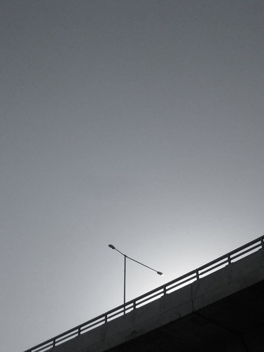 grayscale photo of bridge with postl ight, gray concrete bridge HD wallpaper